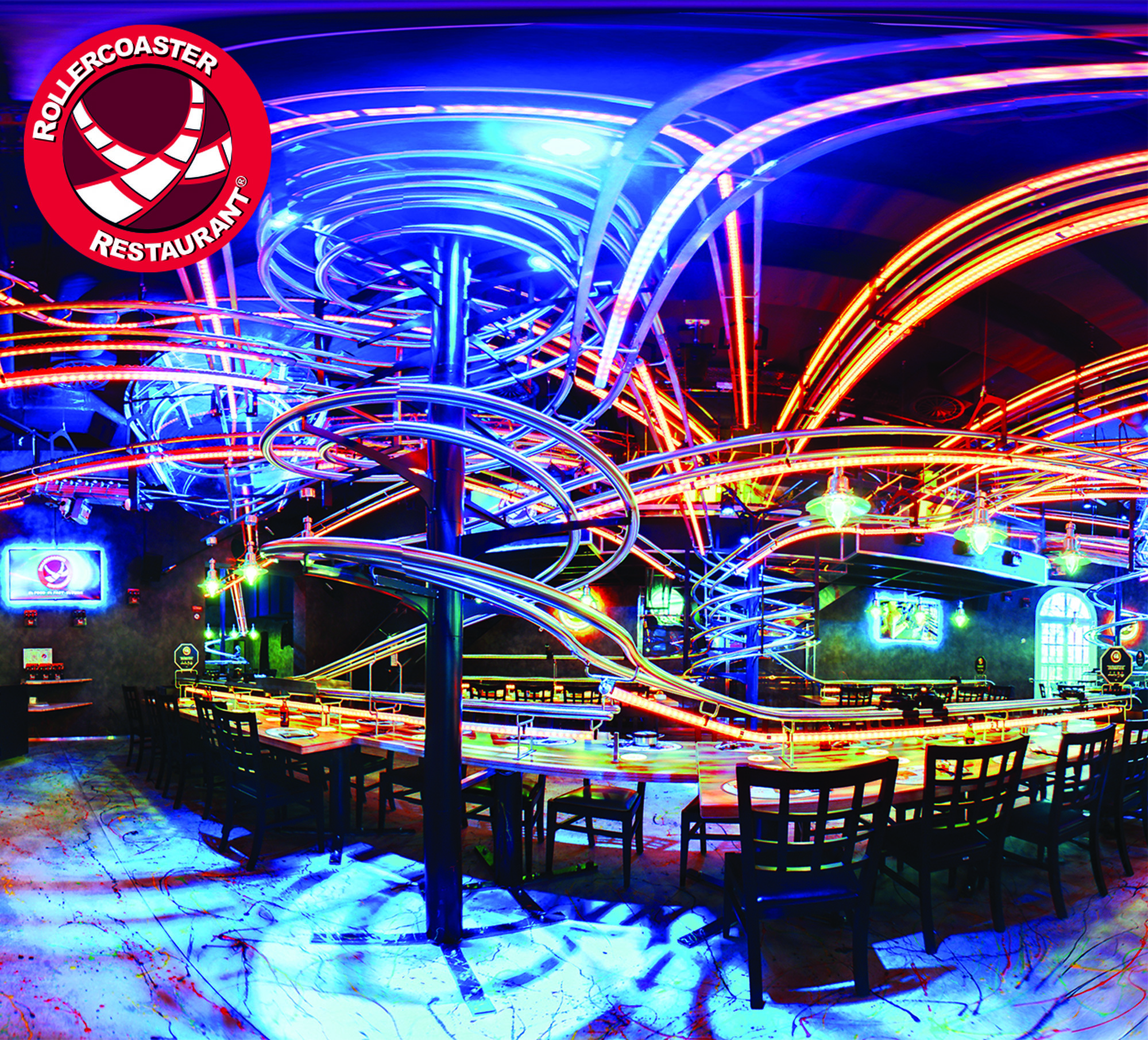 Hier fährt das Essen Achterbahn und stoppt automatisch vor deinem Sitzplatz.