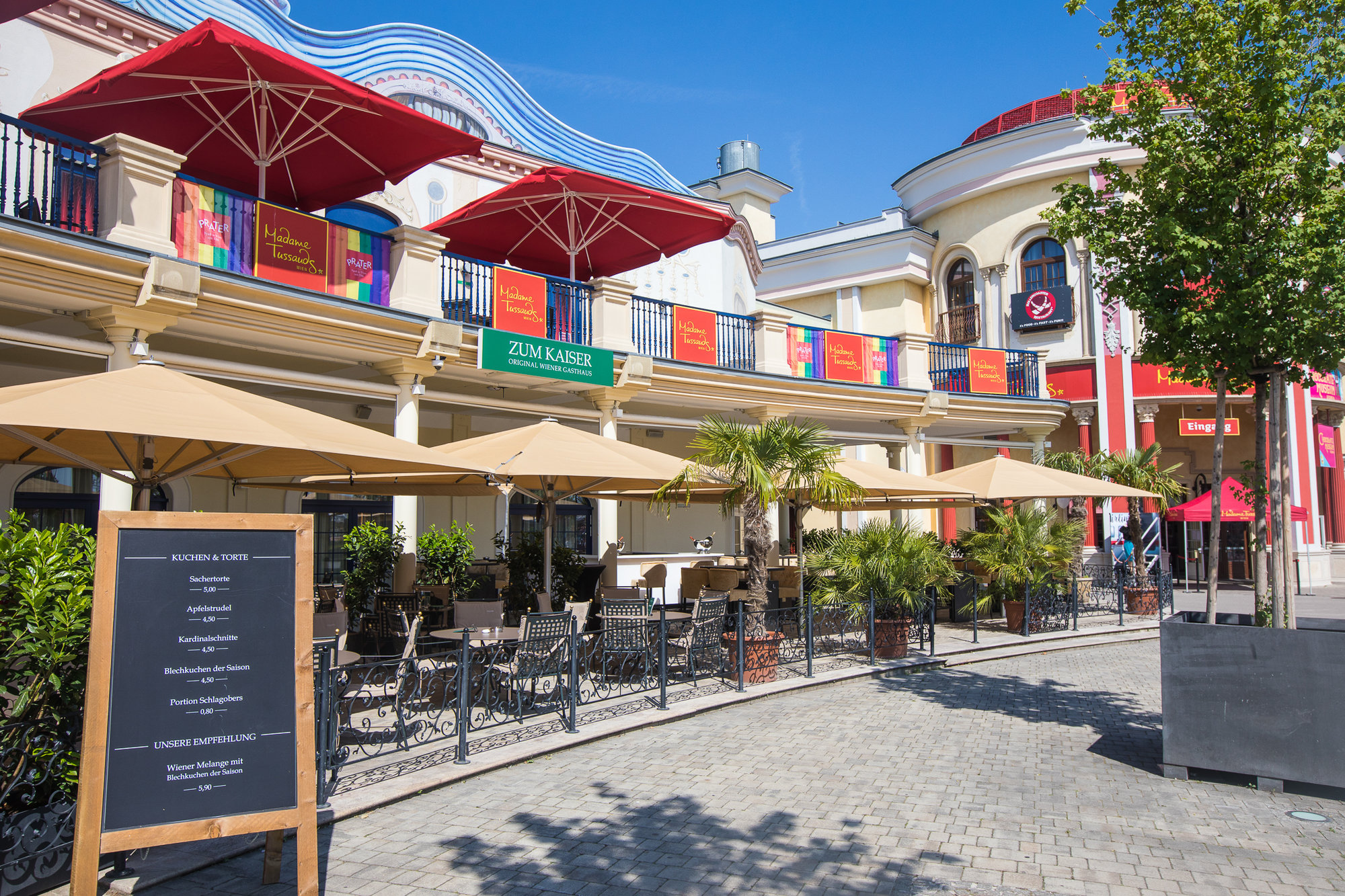 Außenansicht des Gasthaus Zum Kaiser. Tagesansicht.