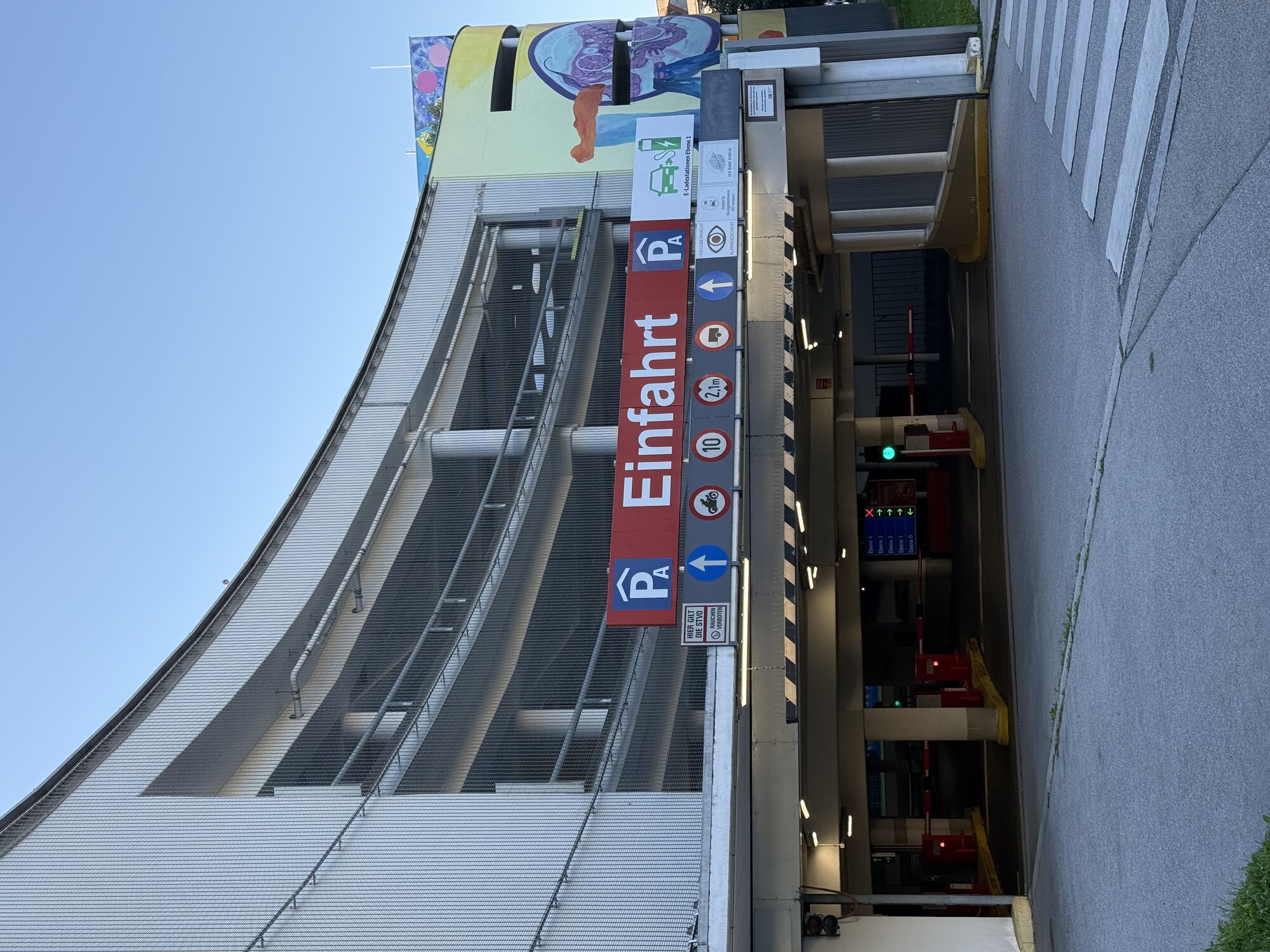 Einfahrt Garage Messe Wien A